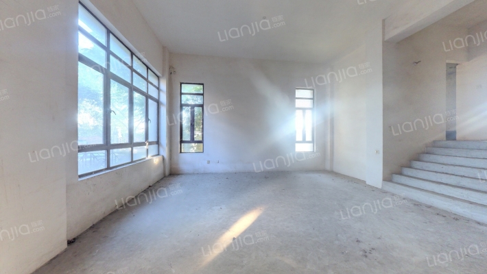 中宝格林名邸二手房实景图