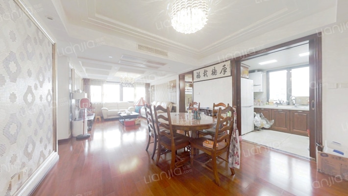 高尔夫国际花园二手房实景图