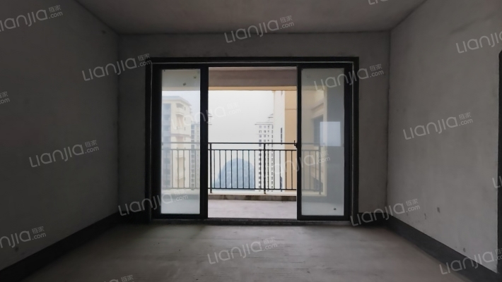 兴盛天鹅堡二手房实景图