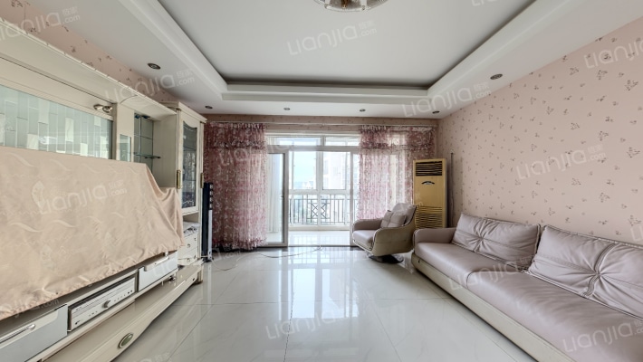 金鹰城圣爵菲斯二手房实景图