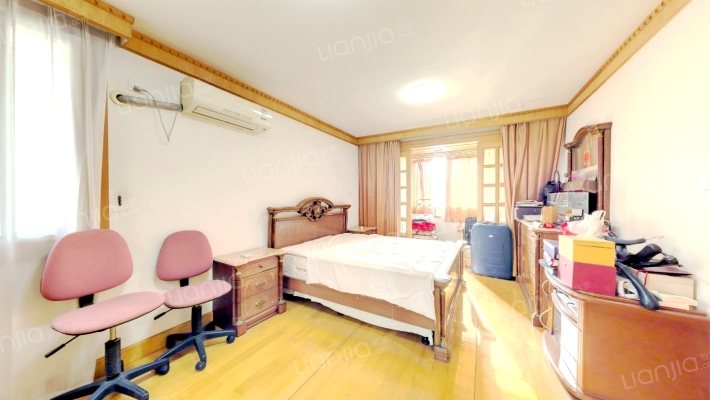 宝山九村二手房实景图