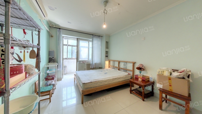 六铺炕一区6号院二手房实景图