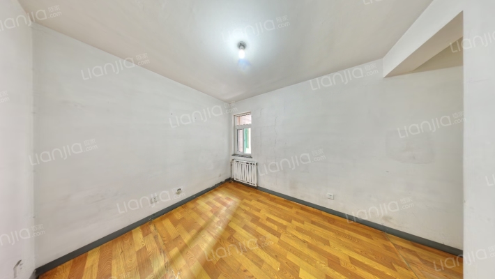 官扎营新区二手房实景图