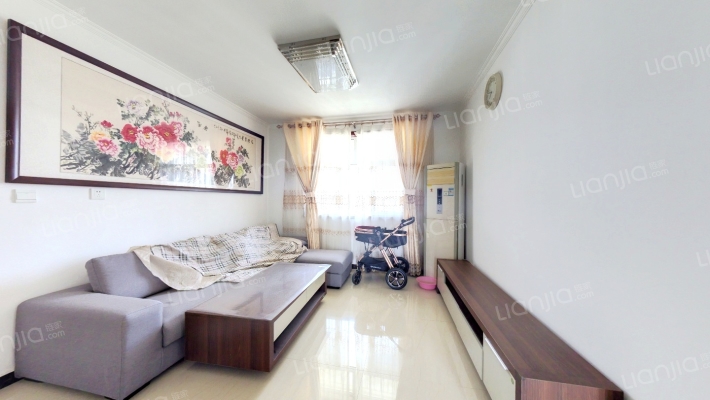 联合七号院  此房中间层  采光无遮挡-客厅