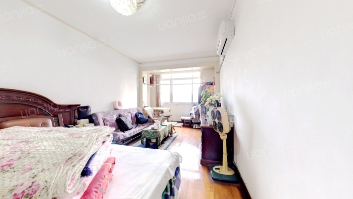 斜土路734弄二手房实景图