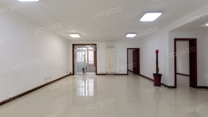 东方广场二手房实景图