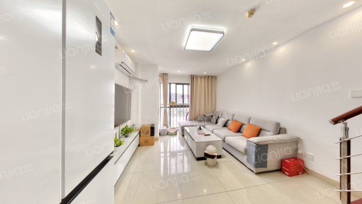 凯马悠尚生活广场二手房实景图