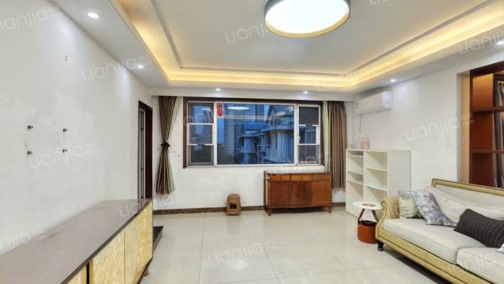 发展兴苑二手房实景图