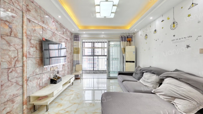 招商公园三期尚府二手房实景图