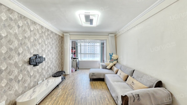 兰石豪布斯卡泽园二手房实景图