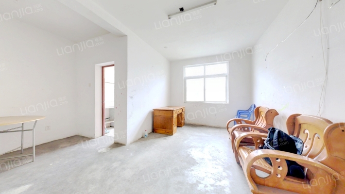 沁德园二手房实景图