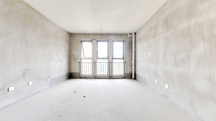 昆明湖臻园B区二手房实景图