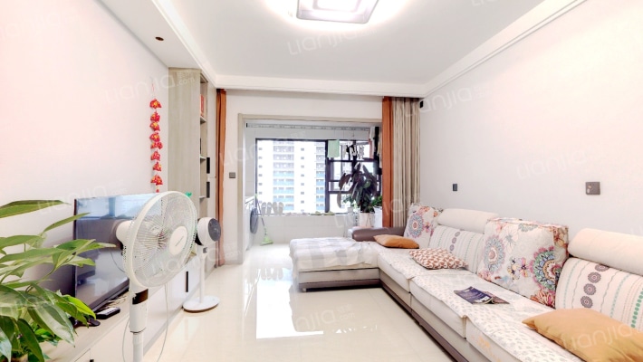 雅居乐天域二手房实景图