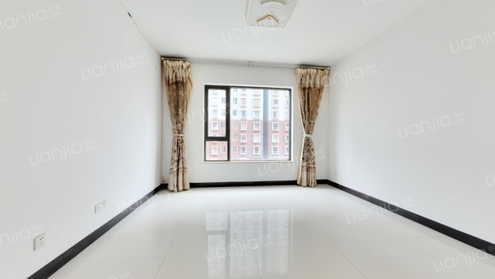 云南映象故乡的云二手房实景图