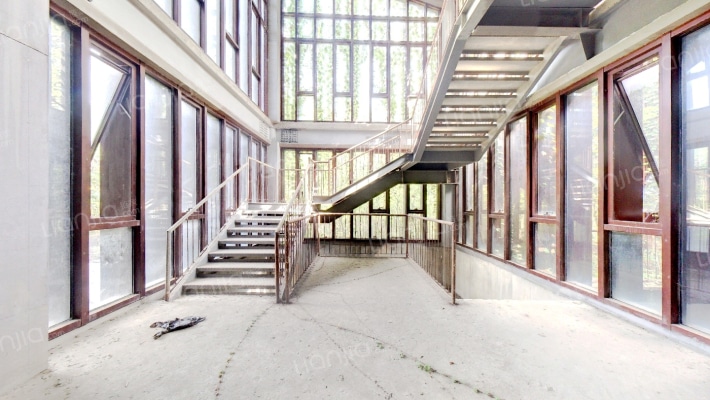 大自然花园二手房实景图