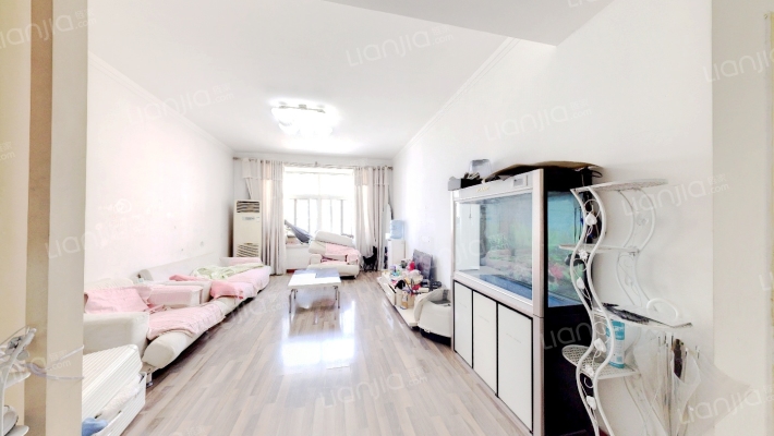 莲花嘉园二手房实景图