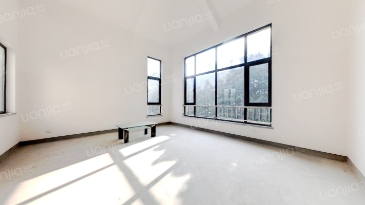 澄湖水岸别墅二手房实景图