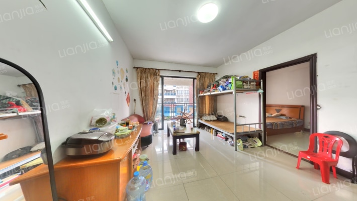 时代名轩南区二手房实景图