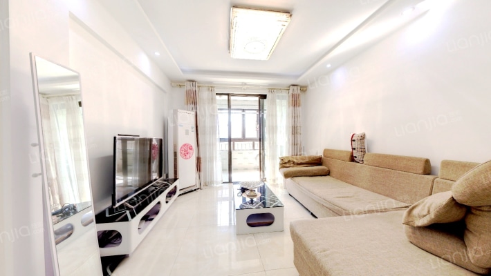 水岸年华二手房实景图