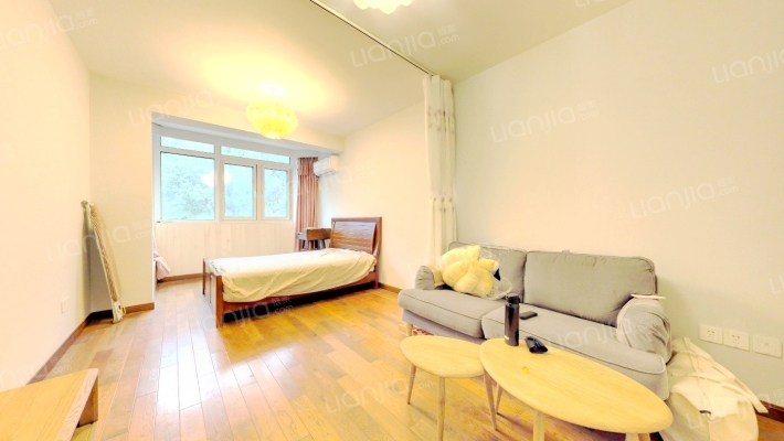 场中路2260号二手房实景图