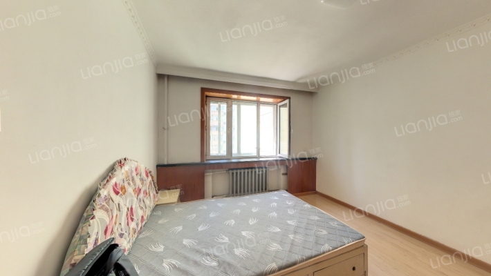 电车小区二手房实景图