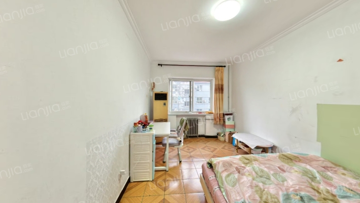 卫生局小区二手房实景图