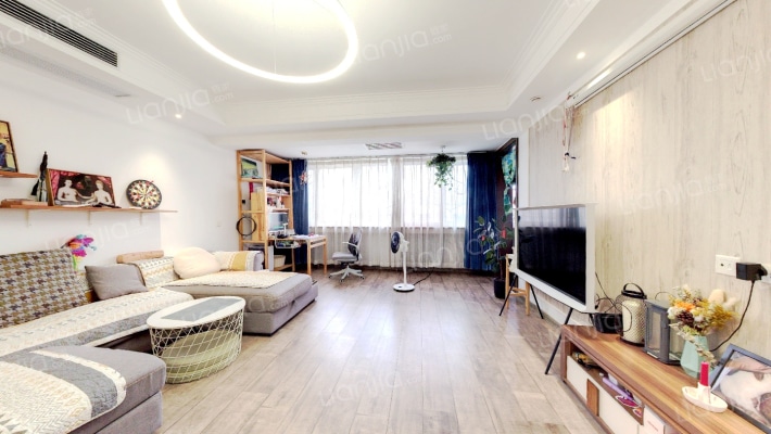 兰空六号院二手房实景图