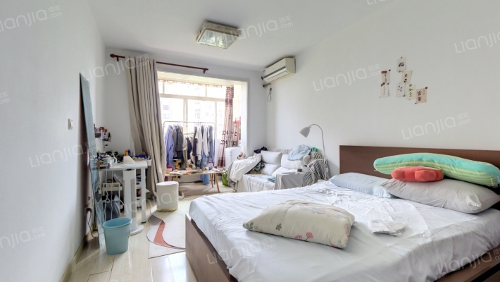 岚灵小区二手房实景图