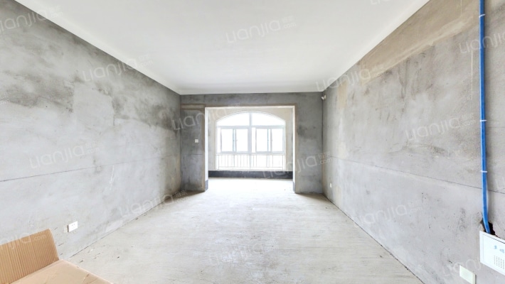 九龙溪畔二手房实景图