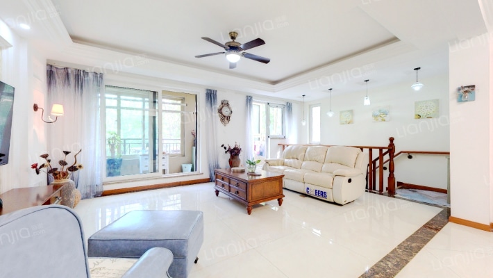 青岛中海玫瑰庭院二手房实景图