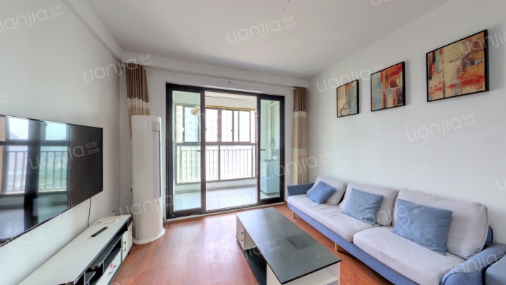 吾悦华府二手房实景图