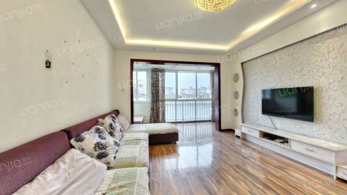 青城外滩二手房实景图