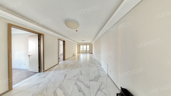 圣菲漫步BDE区二手房实景图