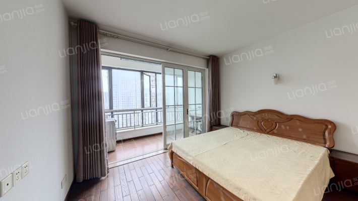 岳银欣苑二手房实景图