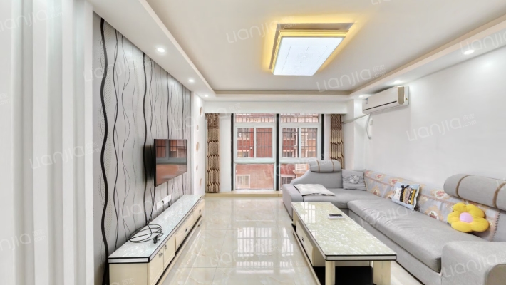 蓝岳装饰城二手房实景图