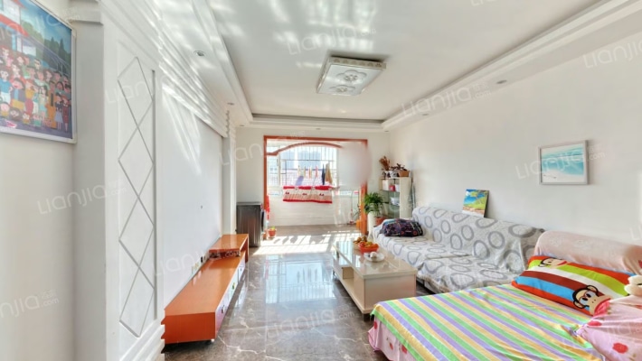 文鼎华苑南区二手房实景图