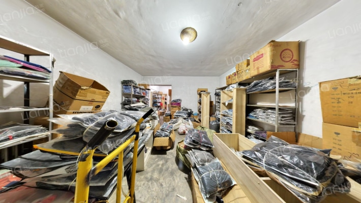 开宸女装批发城二手房实景图