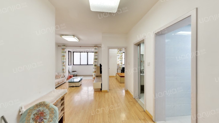 贡湖苑二手房实景图