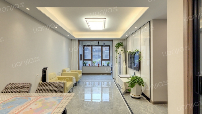 龙湖天璞二手房实景图