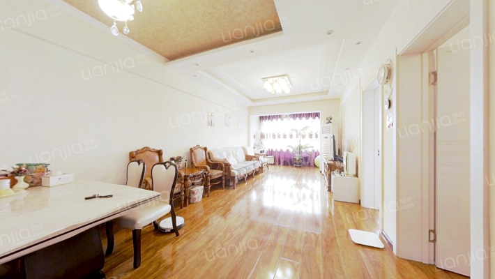 万达华宅E区二手房实景图