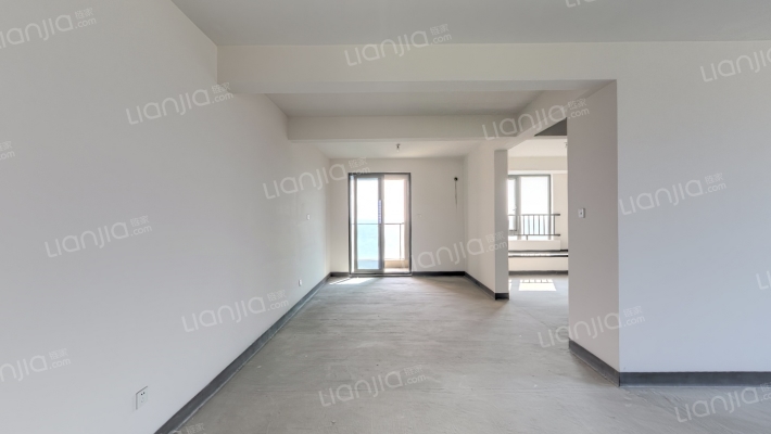 江南悦府臻园二手房实景图