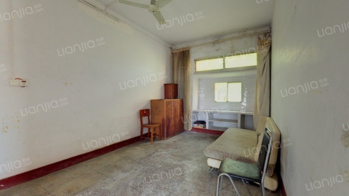 县防疫站家属院二手房实景图