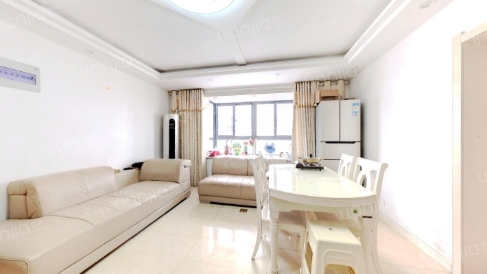 金发豪苑二手房实景图