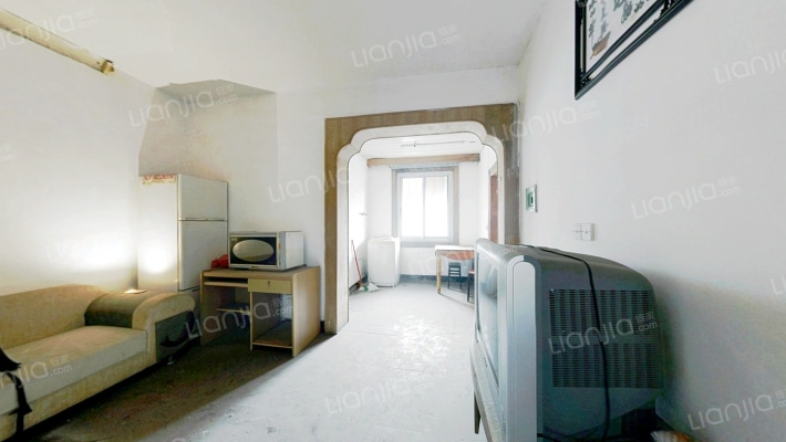 爱国路二手房实景图