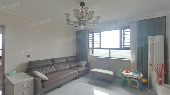 春华清华苑A区二手房实景图