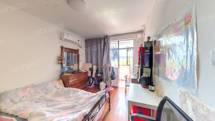 金塔新村二手房实景图