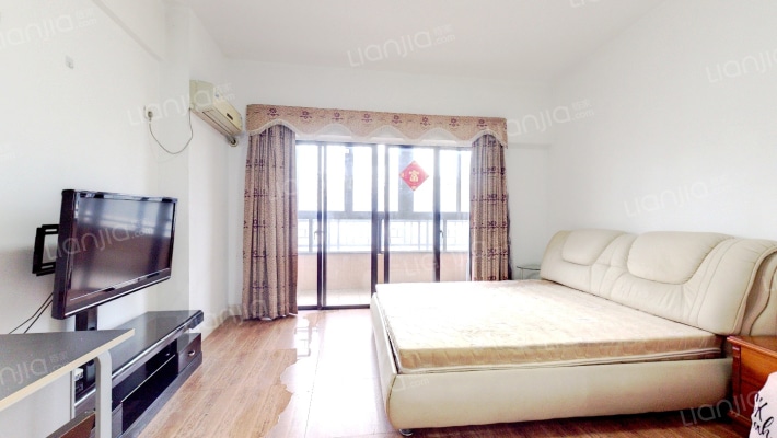 威斯广场星际公寓二手房实景图