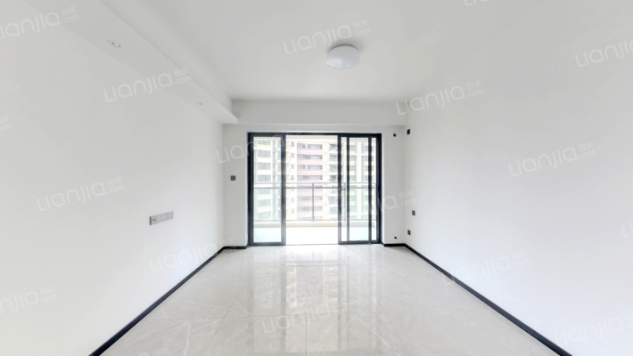 国深大信君澜湾二手房实景图