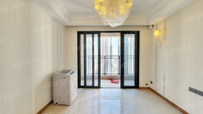 中新紫荆府二手房实景图