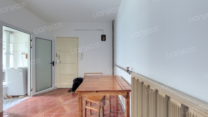 热力公司宿舍二手房实景图